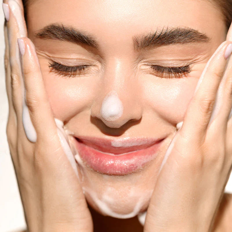 Routine skincare coréenne en 10 étapes pour une peau parfaite