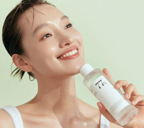 photo produit toner avec femme