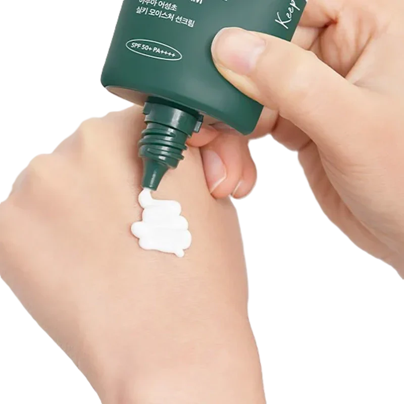 anua-heartleaf-silky-moisture-sunscreen-spf50-texture