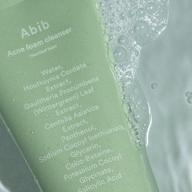 zoom sur la texture du nettoyant abib cleanser acne