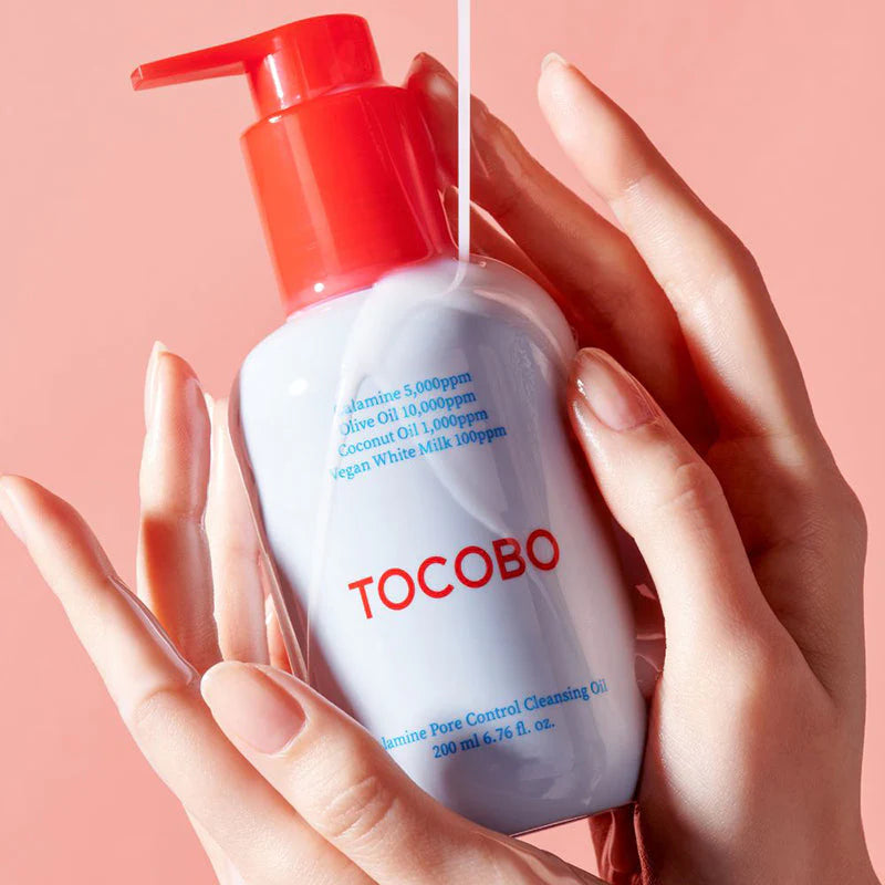 tocbo pore controle dans des mains