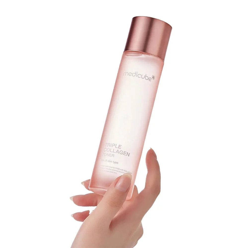 main tenant le toner triple collagen de medicube